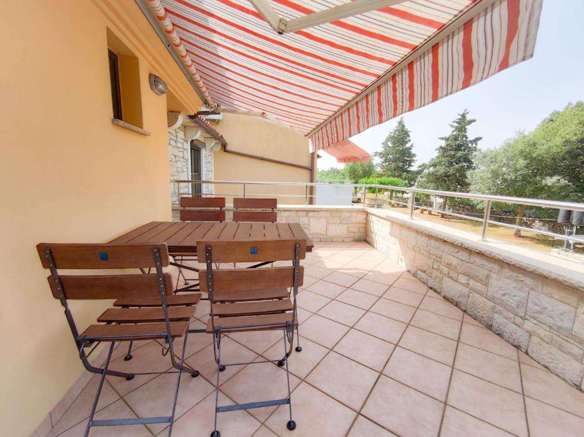 Apartments Morena Rakalj Dış mekan fotoğraf