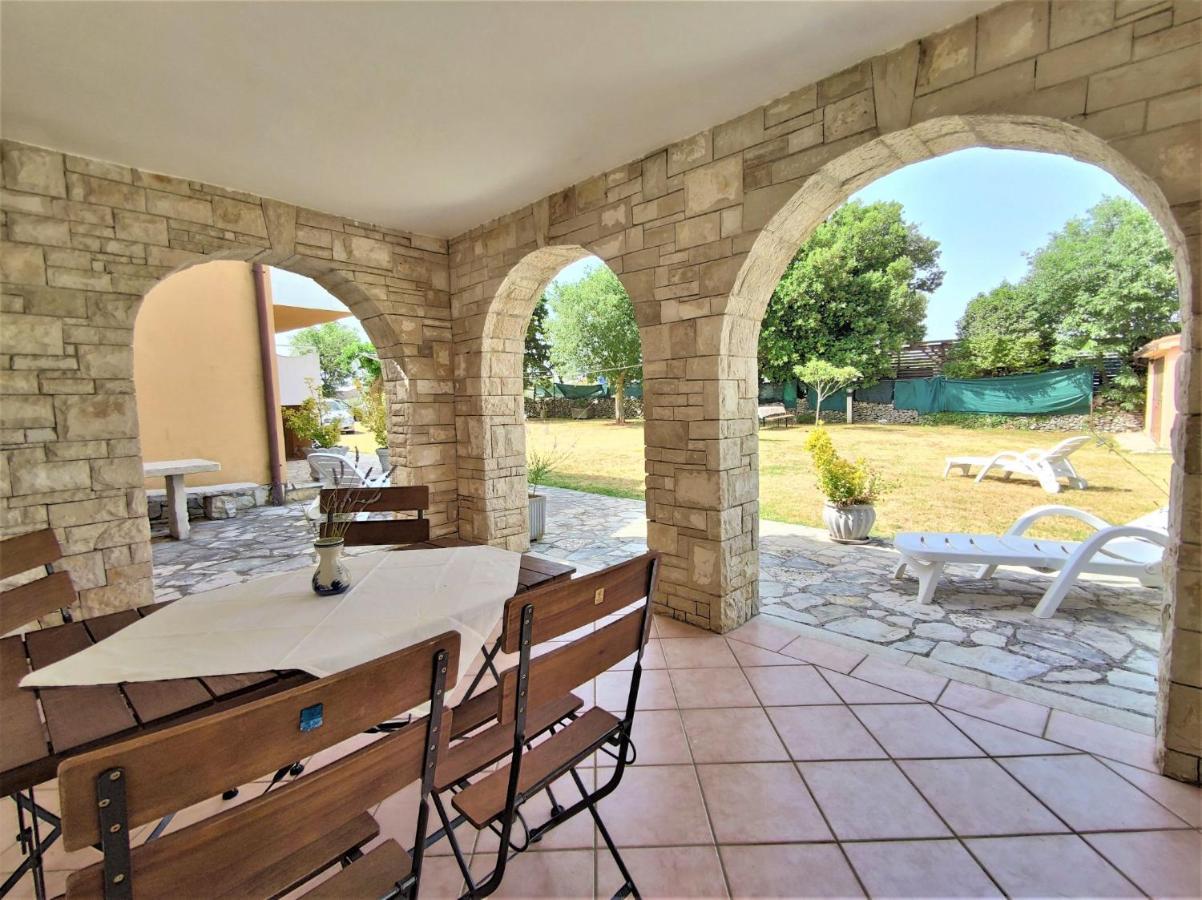 Apartments Morena Rakalj Dış mekan fotoğraf