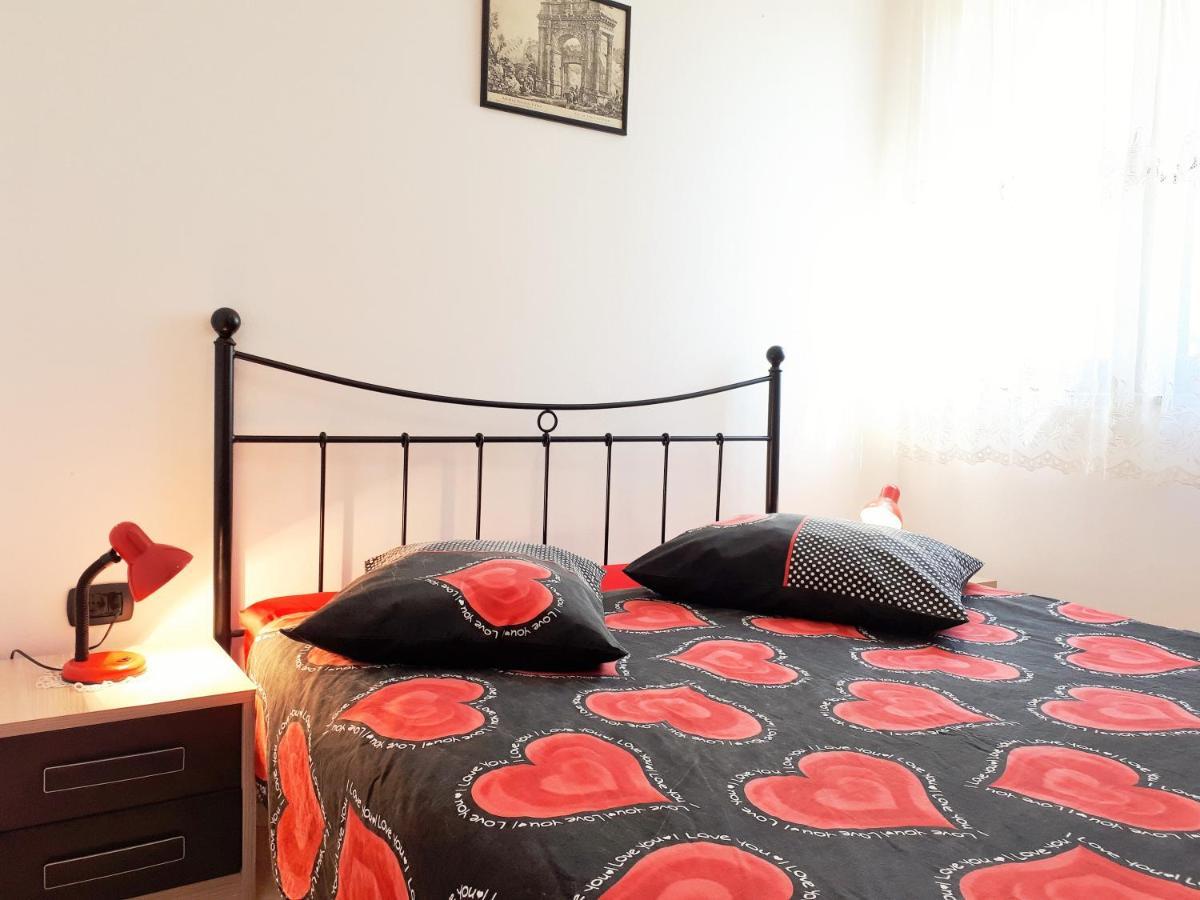 Apartments Morena Rakalj Dış mekan fotoğraf