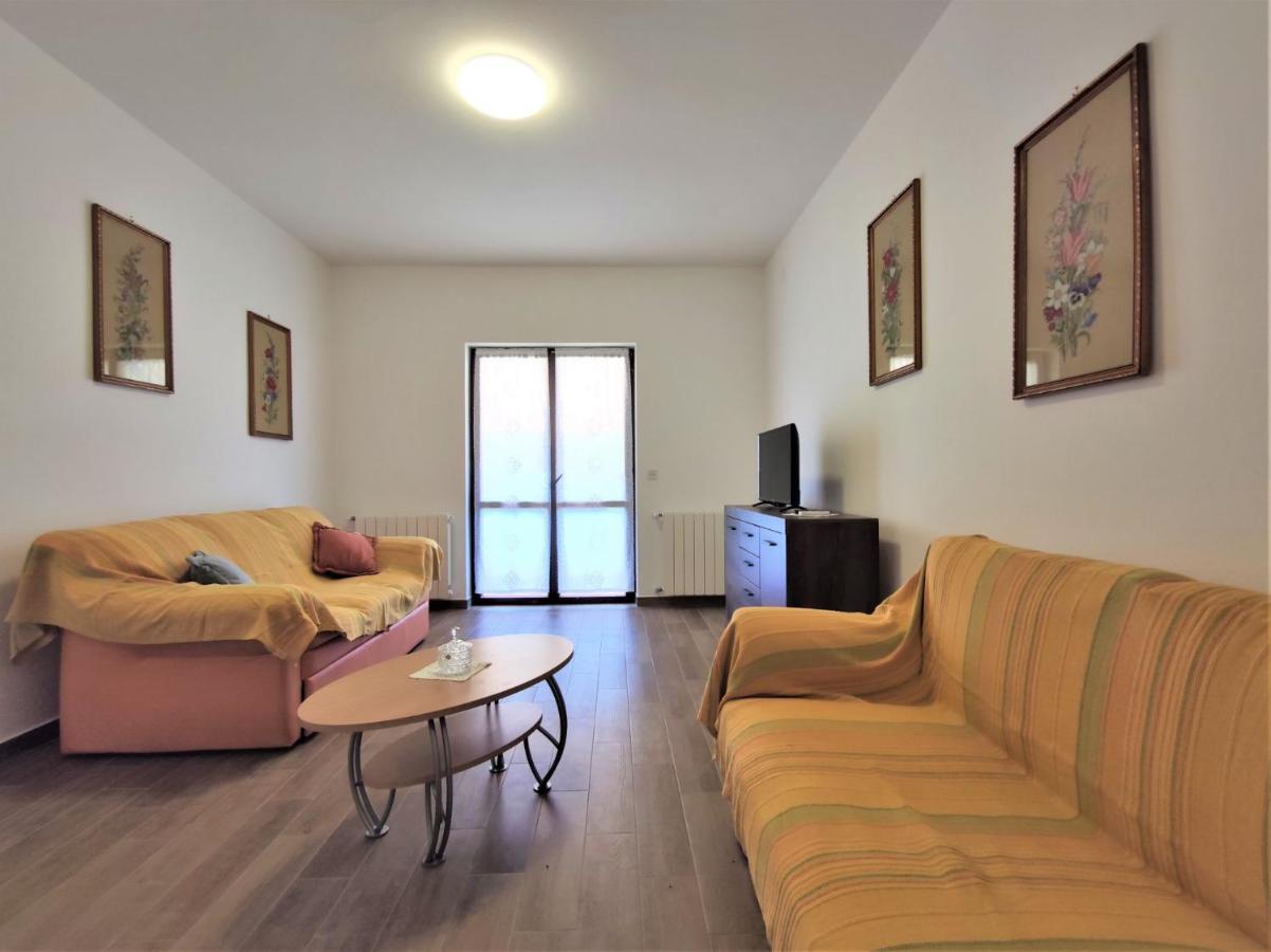 Apartments Morena Rakalj Oda fotoğraf
